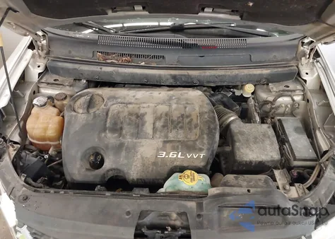 2011 Dodge Journey Mainstreet z USA, uszkodzony, nr VIN 3D4PH1FG1BT559549